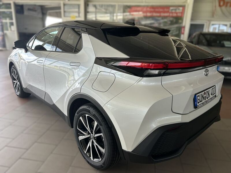 Gebraucht Toyota C-HR 197 PS (144 kW) 2025 Weiß SUV