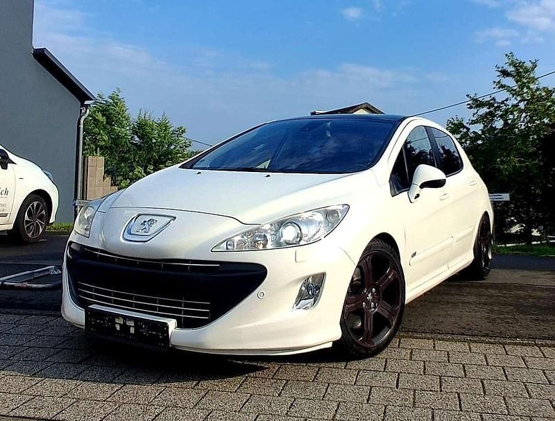 Weiß Gebraucht 2010 Peugeot 308 GTi Limousine | 4.750 € (Fairer Preis) - Bild 1/4