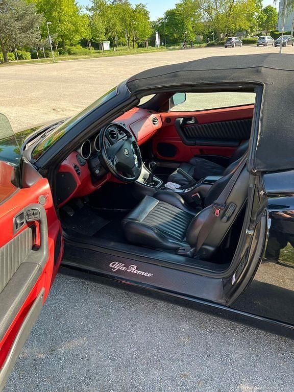 Gebraucht Alfa Romeo Spider 192 PS (141 kW) 1998 Schwarz Cabrio