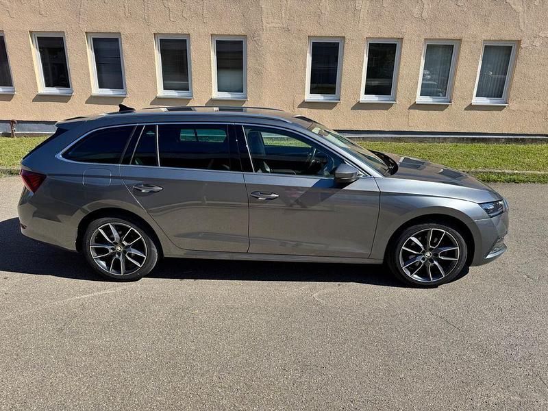 Gebraucht Skoda Octavia Style 150 PS (110 kW) 2024 Grau Kombi