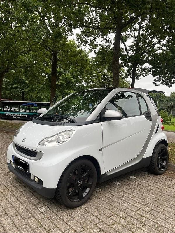 Weiß Gebraucht 2010 Smart ForTwo Coupé Brabus Coupé | 5.480 € (Guter Preis) - Bild 1/4