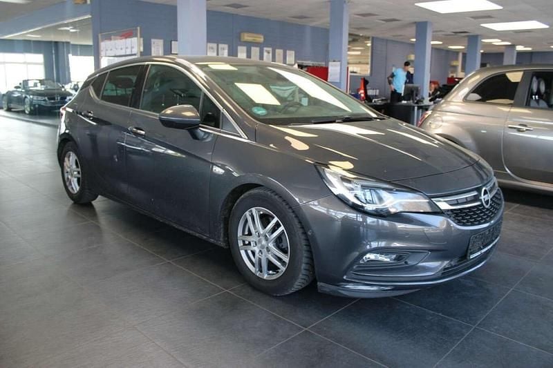 Gebraucht Opel Astra 125 PS (91 kW) 2016 Grau Limousine