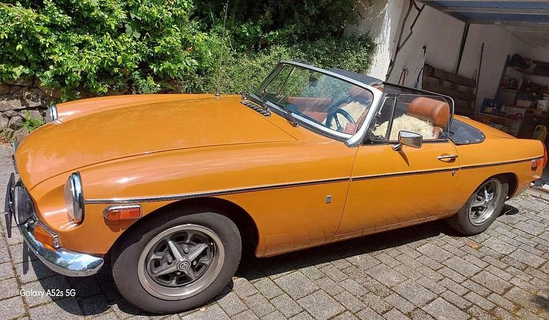 Occasion MG B 90 ch (66 kW) 1974 Orange Cabriolet