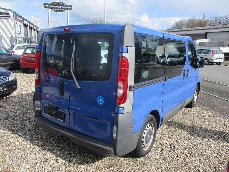 Gebraucht Opel Vivaro 114 PS (83 kW) 2009 Blau Van / Kleinbus