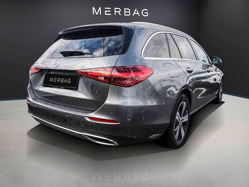 Gebraucht Mercedes C300e Avantgarde 204 PS (150 kW) 2024 Grau Limousine