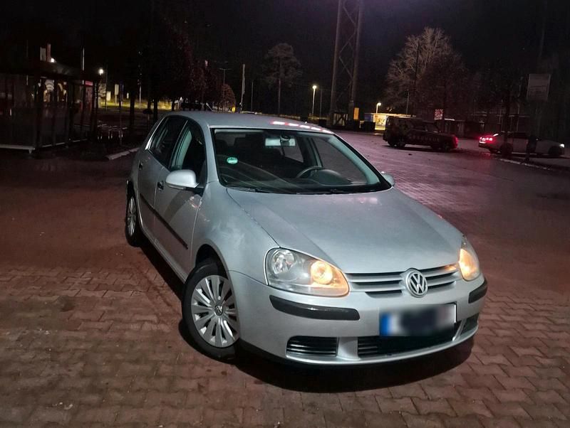 Gebraucht VW Golf V 75 PS (55 kW) 2004 Silber Kleinwagen