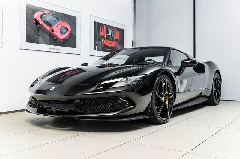 Second-hand Ferrari 296 829 CP (609 kW) 2023 Negru