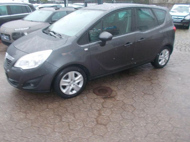 Gebraucht Opel Meriva Design Edition 101 PS (74 kW) 2012 Karbongrau/technical grey Van / Kleinbus