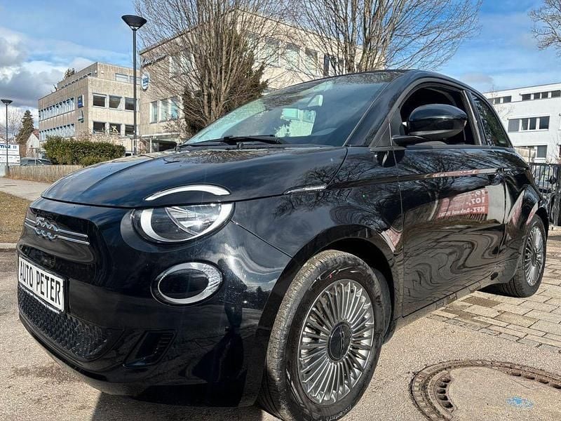 Gebraucht Fiat 500e Icon 86 kW (118 PS) 2023 Colore esterno (onyx schwarz) Cabrio