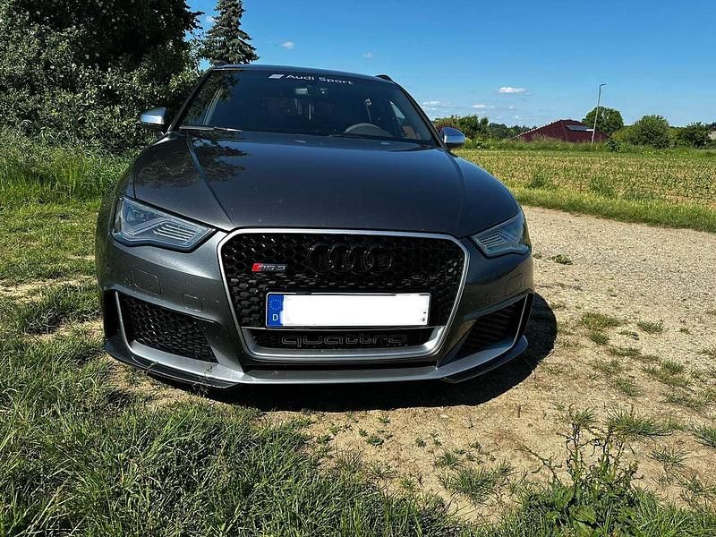 Gebraucht Audi RS3 Sportback 367 PS (269 kW) 2015 Grau Kleinwagen