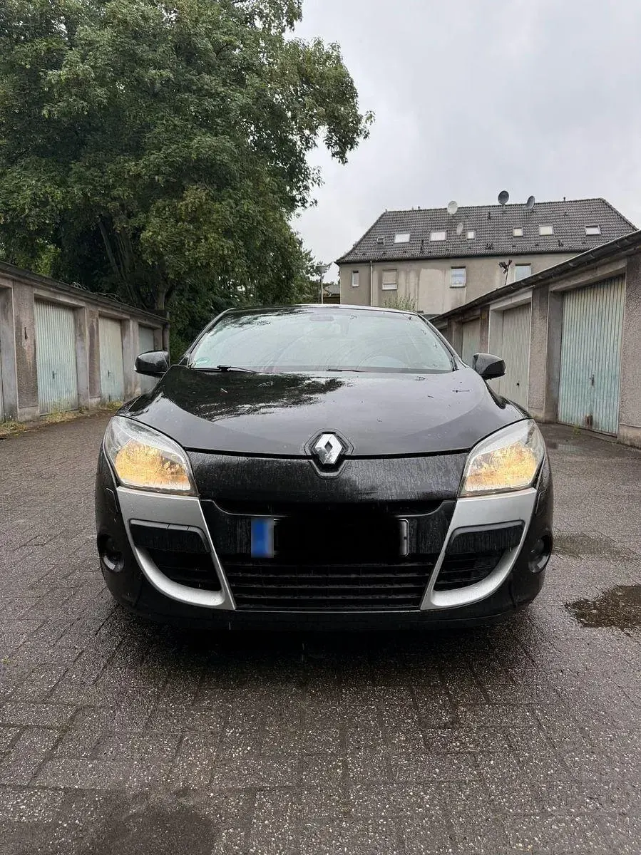 Gebraucht Renault Mégane Coupé Dynamique 110 PS (80 kW) 2009 Schwarz Coupé