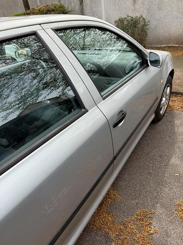 Gebraucht Skoda Octavia 136 PS (100 kW) 2000 Silber Limousine