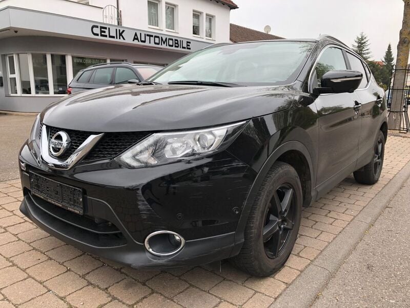 Schwarz Gebraucht 2014 Nissan Qashqai Tekna SUV | 7.990 € (Superpreis) - Bild 1/4