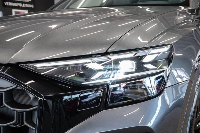 Gebraucht Audi Q8 S-Line 340 PS (250 kW) 2023 Grau SUV