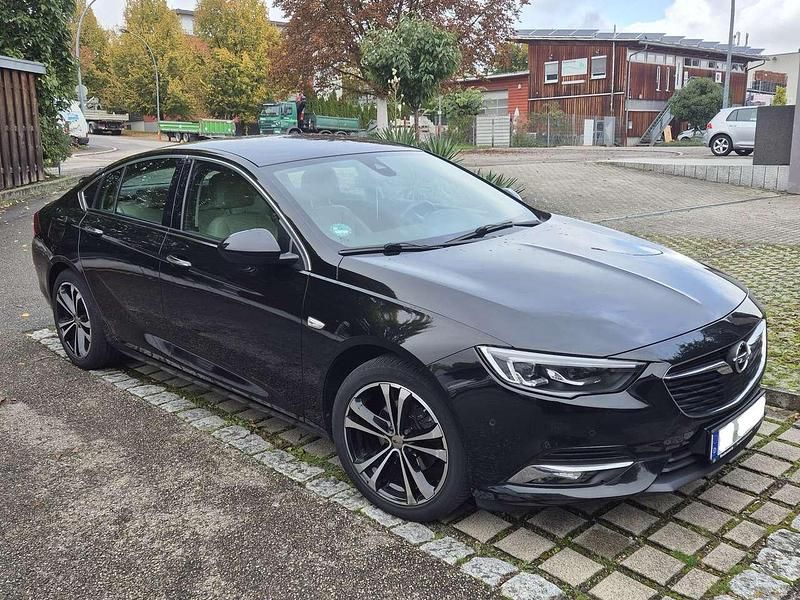 Schwarz Gebraucht 2017 Opel Insignia Innovation Limousine | 12.700 € (Fairer Preis) - Bild 1/4