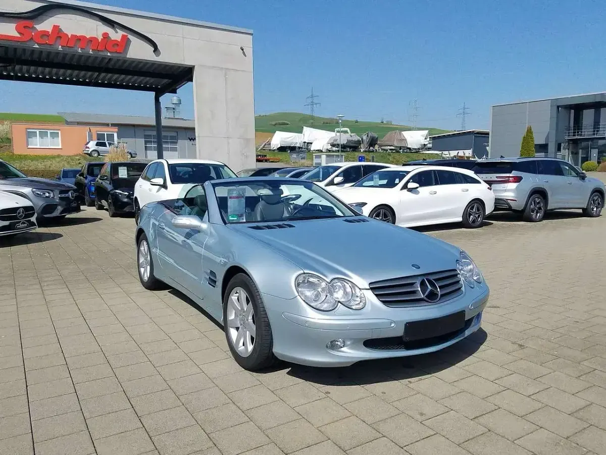 Gebraucht Mercedes SL350 245 PS (180 kW) 2005 Metalliclack silber Cabrio