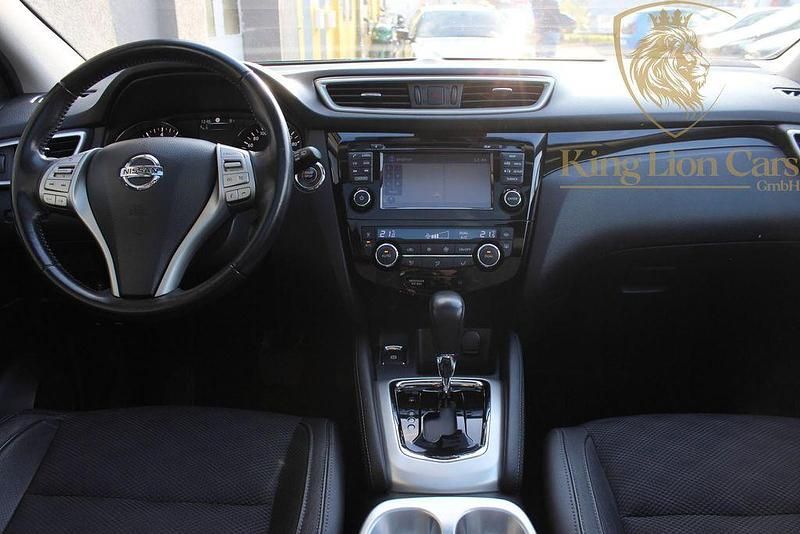 Gebraucht Nissan Qashqai Tekna 116 PS (85 kW) 2016 Weiß perleffekt SUV