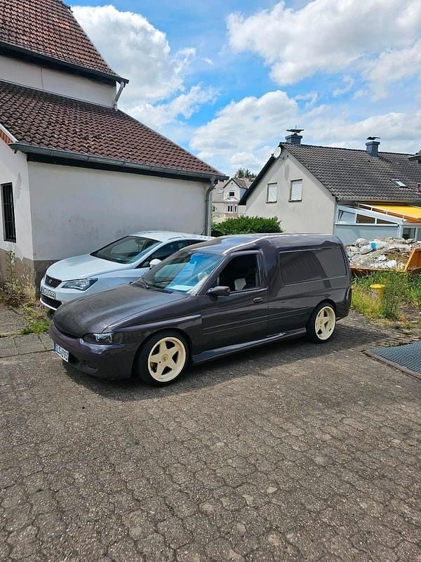 Braun Gebraucht 2025 Ford Escort RS | 6.000 € - Bild 1/4