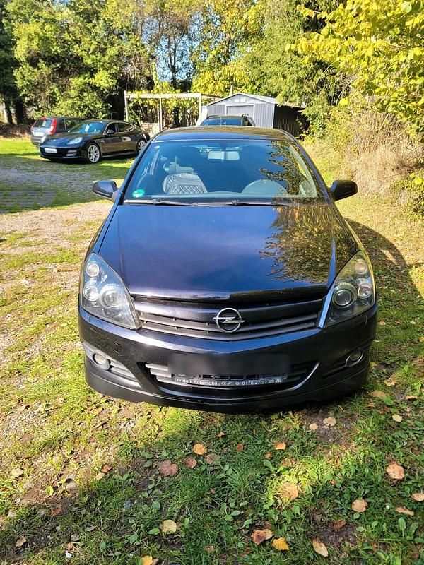 Gebraucht 2005 Opel Astra GTC Kleinwagen | 2.200 € - Bild 1/4