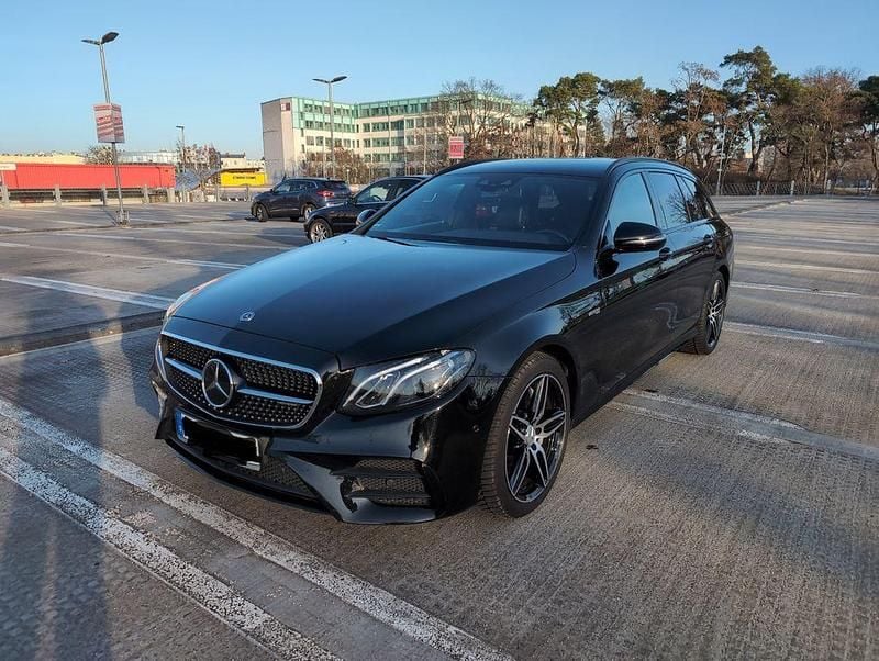 Gebraucht Mercedes E43 AMG AMG 401 PS (294 kW) 2018 Schwarz Limousine