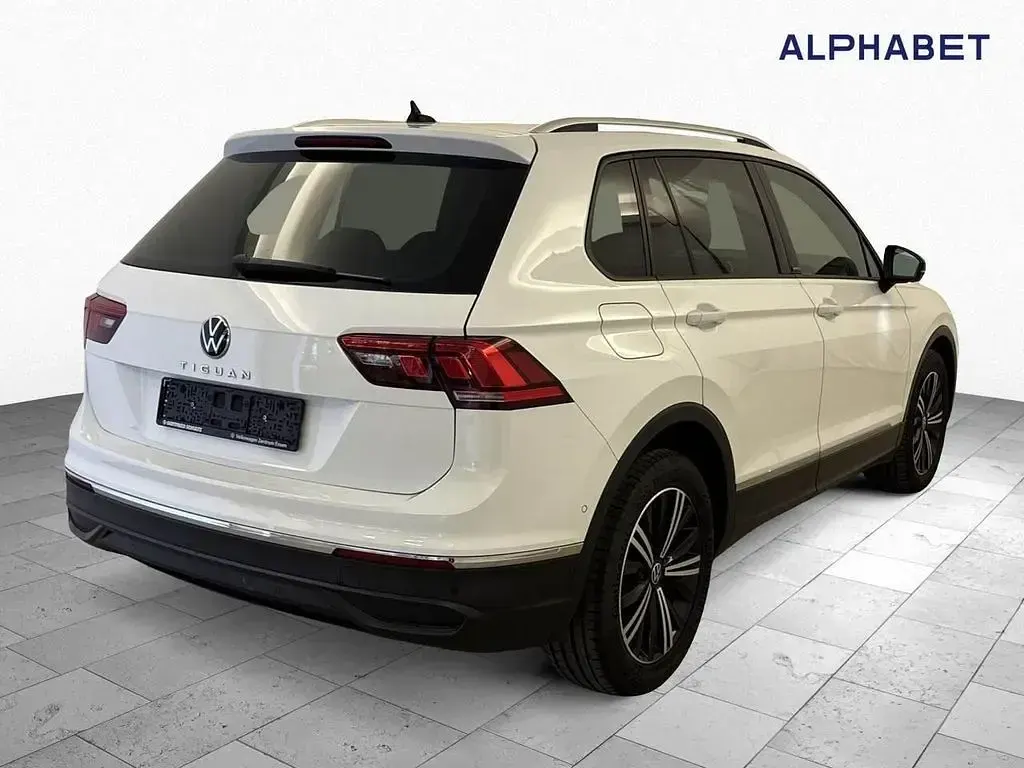 Gebraucht VW Tiguan United 150 PS (110 kW) 2021 Weiß SUV