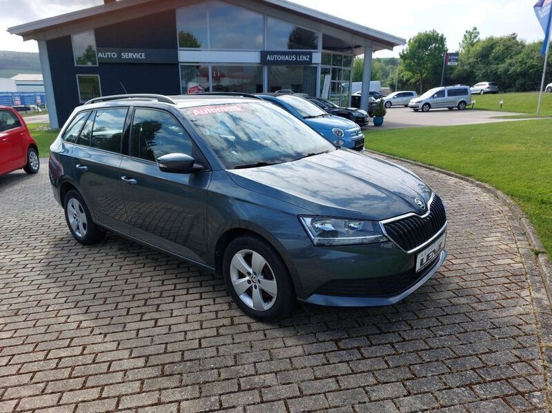 Grau Gebraucht 2018 Skoda Fabia Ambition Kombi | 12.100 € (Fairer Preis) - Bild 1/4