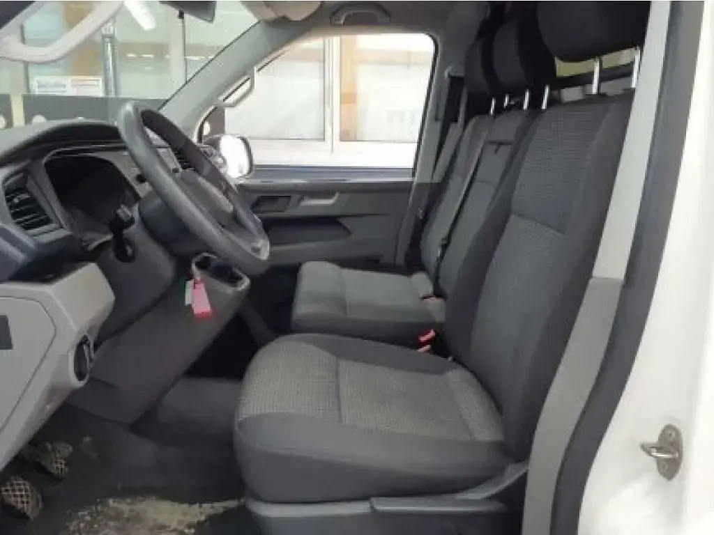 Używany VW Transporter 110 KM (80 kW) 2021 Biały Van