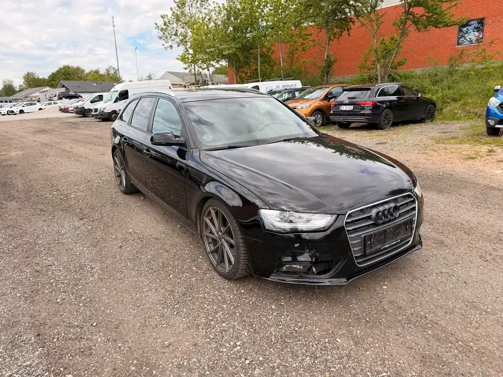 Occasion Audi A4 Attraction 150 ch (110 kW) 2013 Noir Break