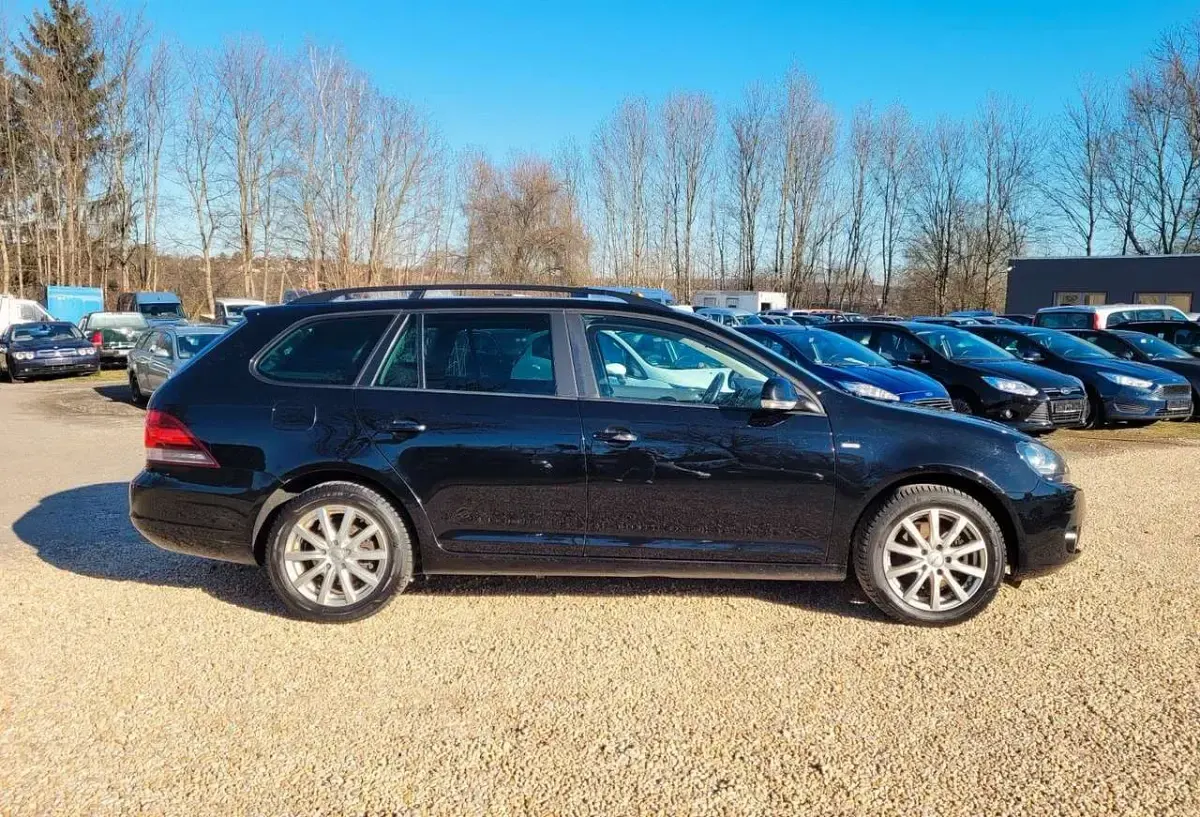 Second-hand VW Golf VII Match 122 CP (89 kW) 2013 Negru Break