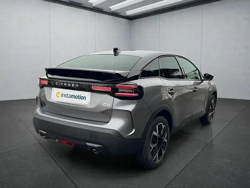 Neu Citroën C4 131 PS (96 kW) 2025 Grau SUV
