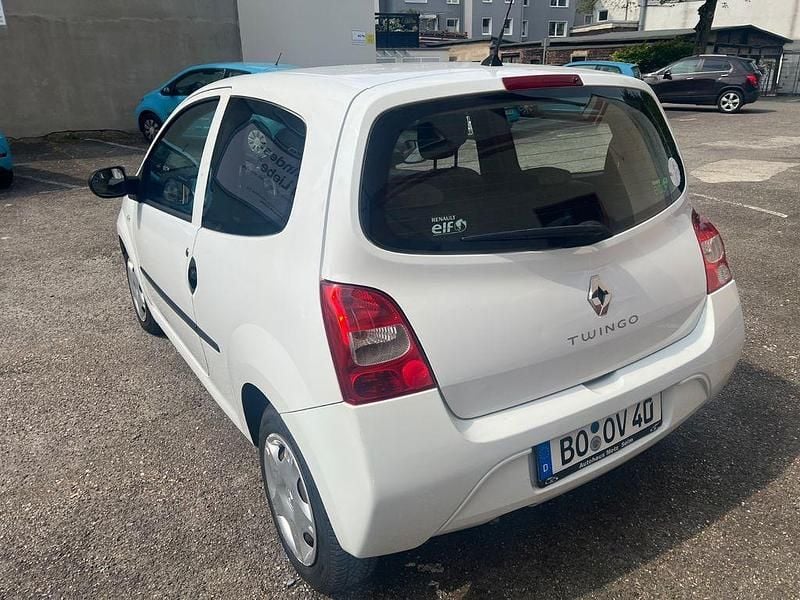 Gebraucht Renault Twingo Night&Day 75 PS (55 kW) 2011 Weiß Kleinwagen