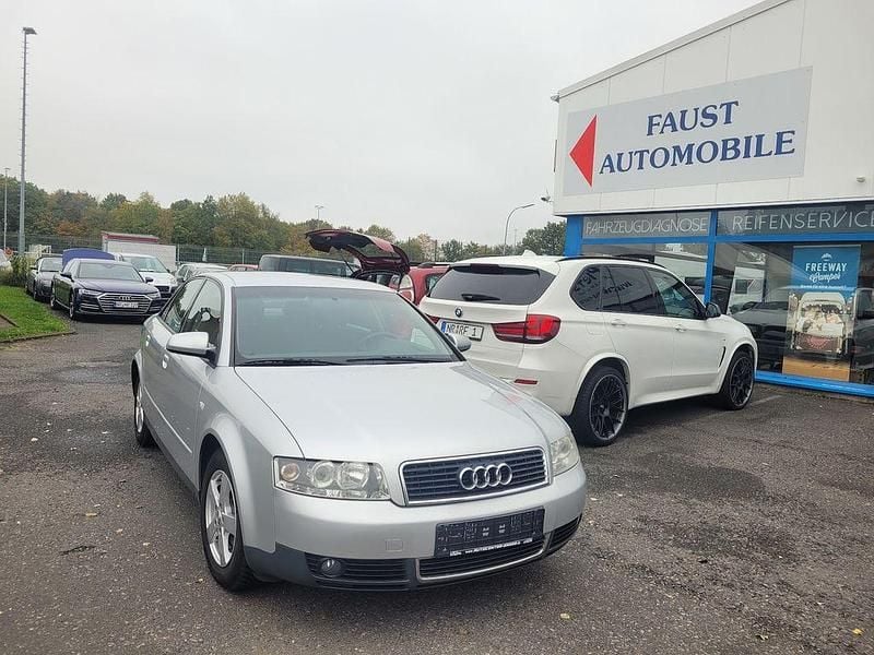 Silber Gebraucht 2003 Audi A4 Comfort Limousine | 1.890 € (Guter Preis) - Bild 1/4