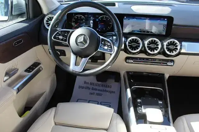 Gebraucht Mercedes GLB220 190 PS (139 kW) 2022 Iridiumsilber SUV