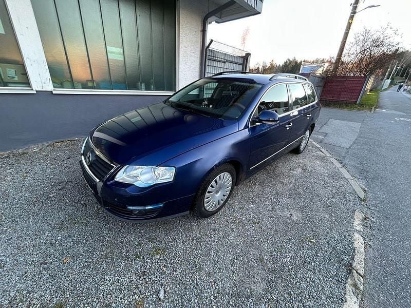 Blau Gebraucht 2008 VW Passat Comfortline Kombi | 1.190 € (Superpreis) - Bild 1/4