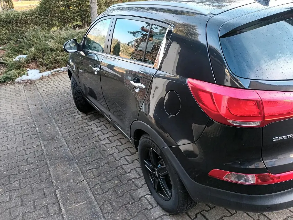 Używany Kia Sportage 135 KM (99 kW) 2016 Czarny SUV