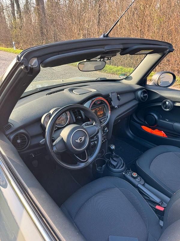 Second-hand Mini ONE 102 CP (75 kW) 2017 Gri Hatchback