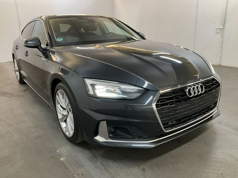 Grau Gebraucht 2022 Audi A5 Sportback Advanced Plus Limousine | 24.300 € (Fairer Preis) - Bild 1/4