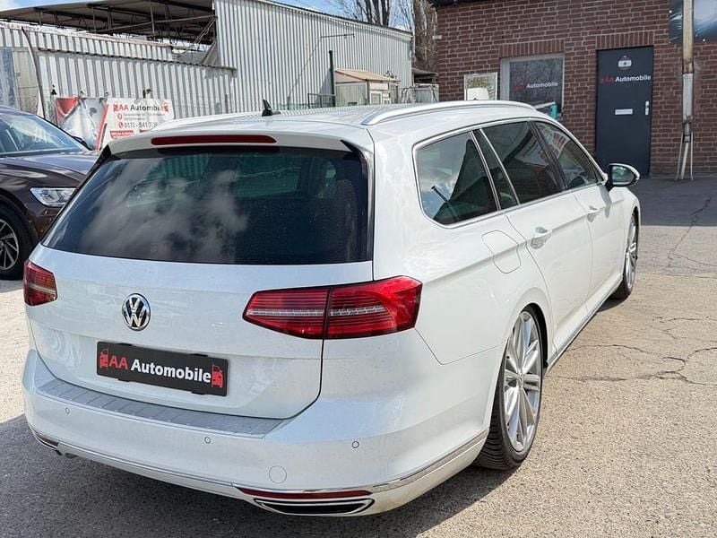 Gebraucht VW Passat Highline 239 PS (175 kW) 2015 Weiß Kombi