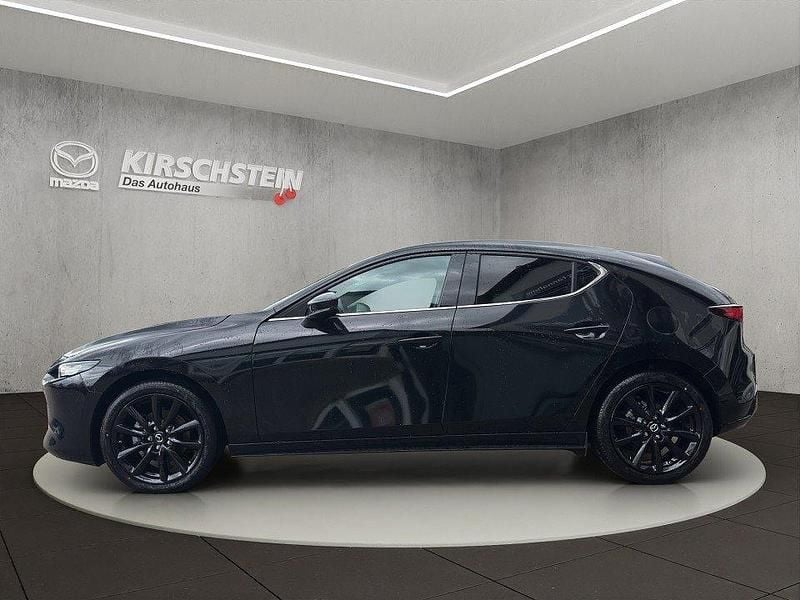 Neu Mazda 3 Nagisa 186 PS (136 kW) 2025 Schwarz Kleinwagen