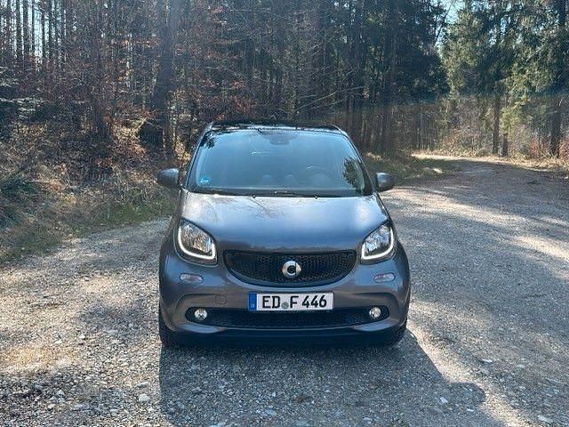 Gebraucht Smart ForFour 90 PS (66 kW) 2017 Grau Kleinwagen
