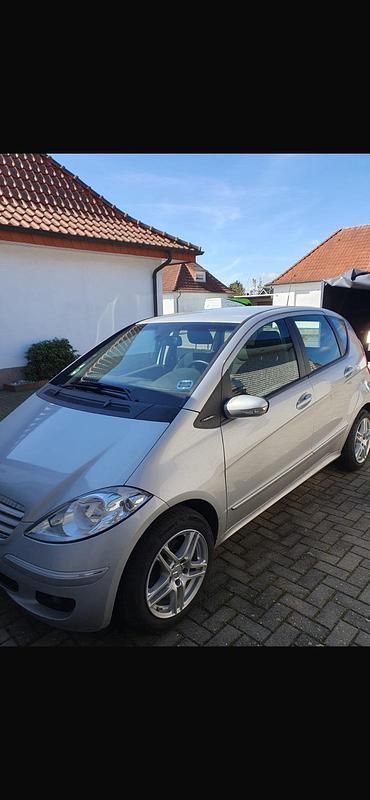 Silber Gebraucht 2007 Mercedes A160 Kombi | 3.400 € (Fairer Preis) - Bild 1/4