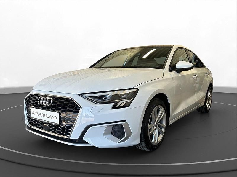 Gebraucht Audi A3 Advanced Plus 110 PS (80 kW) 2024 Gletscherweiß Limousine
