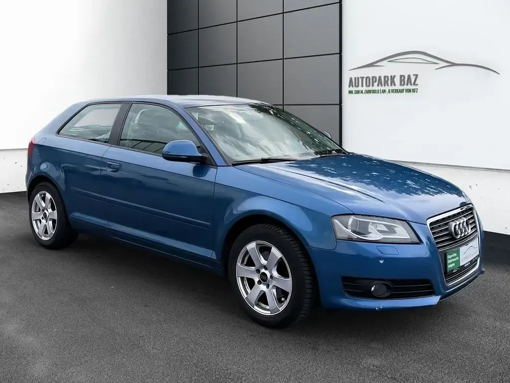 Gebraucht Audi A3 Ambiente 160 PS (117 kW) 2009 Blau Kleinwagen
