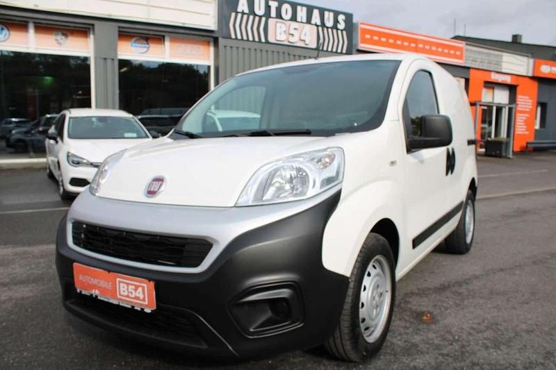 Weiß Gebraucht 2021 Fiat Fiorino Van / Kleinbus | 10.551 € (Superpreis) - Bild 1/4