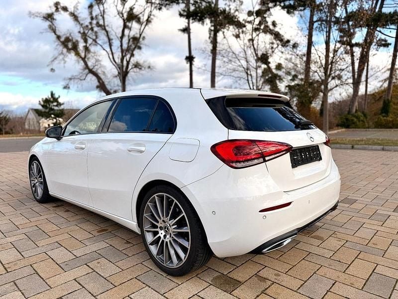 Gebraucht Mercedes A250 Progressive 224 PS (164 kW) 2018 Polarweiss  unilack Limousine