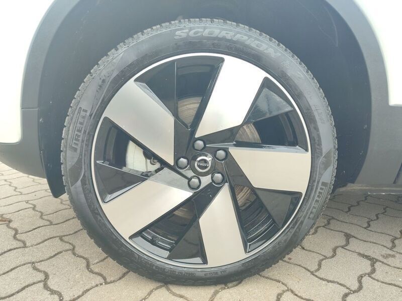 Gebraucht Volvo XC40 Plus 185 kW (252 PS) 2023 Othercolor SUV