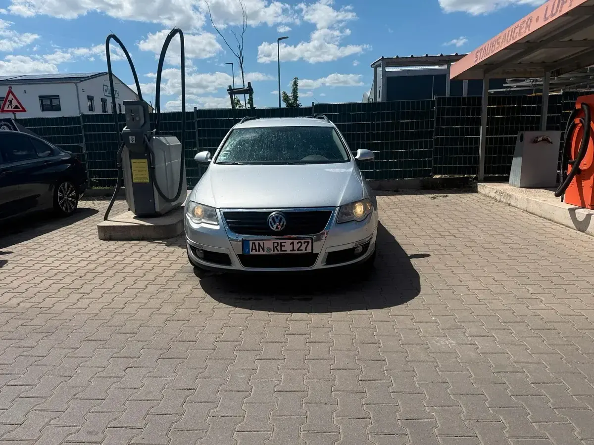 Gebraucht VW Passat 140 PS (102 kW) 2009 Grau Kombi