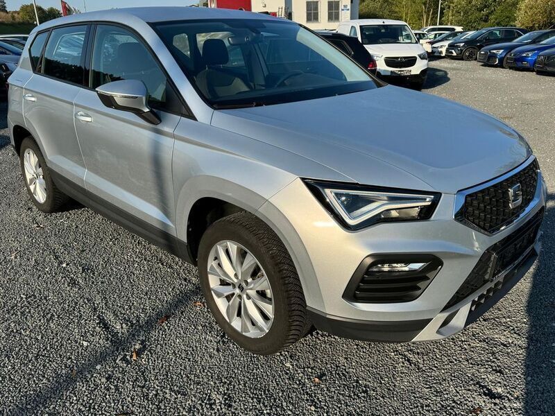 Silber Gebraucht 2023 Seat Ateca Style SUV | 23.468 € (Guter Preis) - Bild 1/4