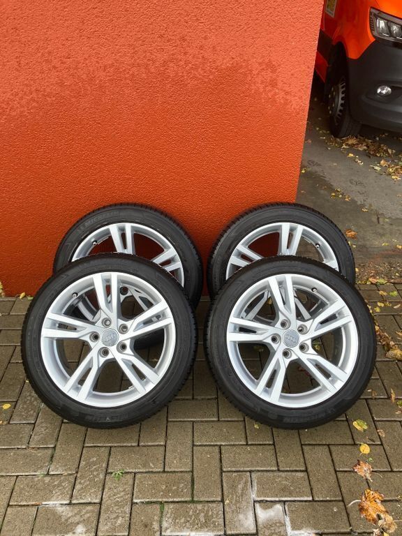Silber Gebraucht 2018 Audi A3 Ambiente Limousine | 16.800 € (Fairer Preis) - Bild 1/4