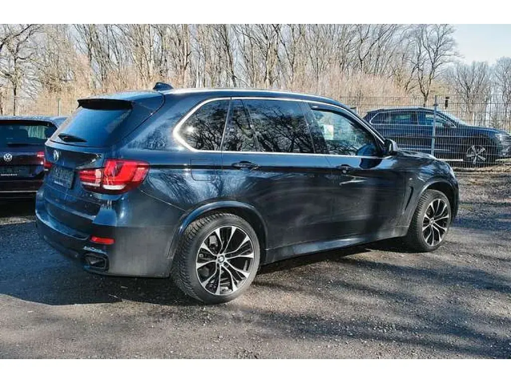 Gebraucht BMW X5 M50 Performance 381 PS (280 kW) 2016 Carbonschwarz (metallic) SUV